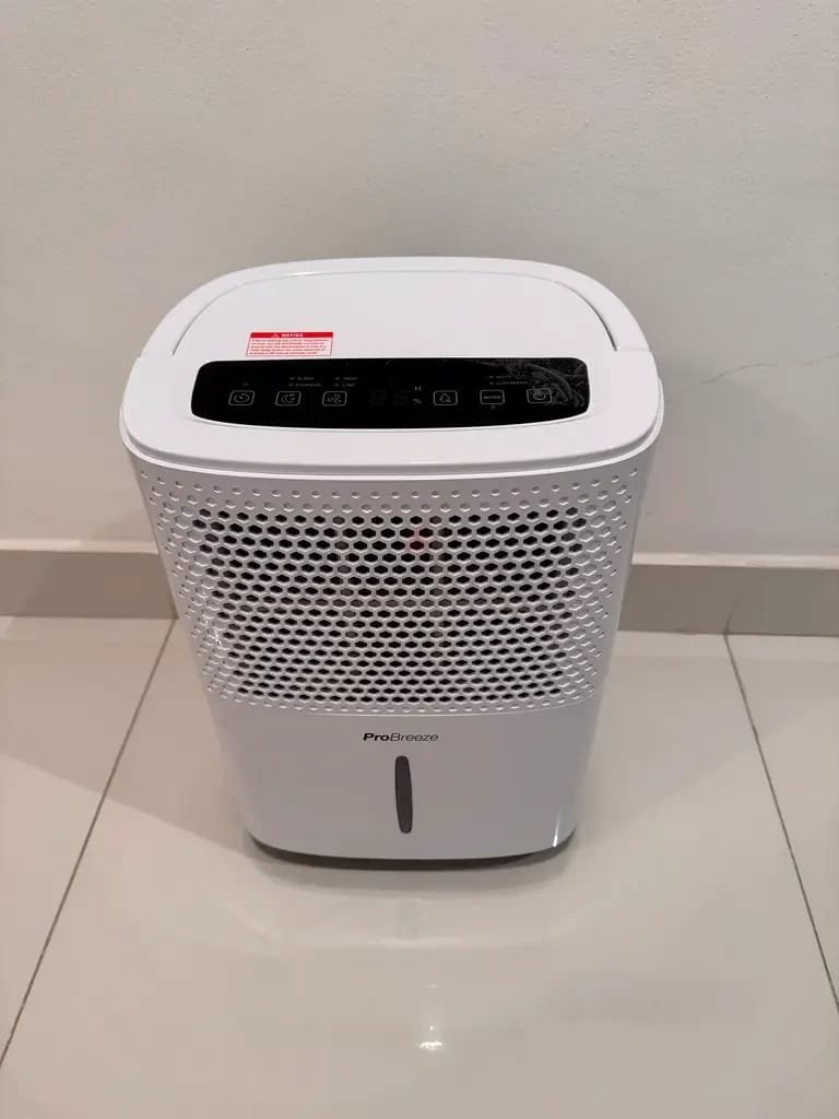 Humidifier and Dehumidifier 1