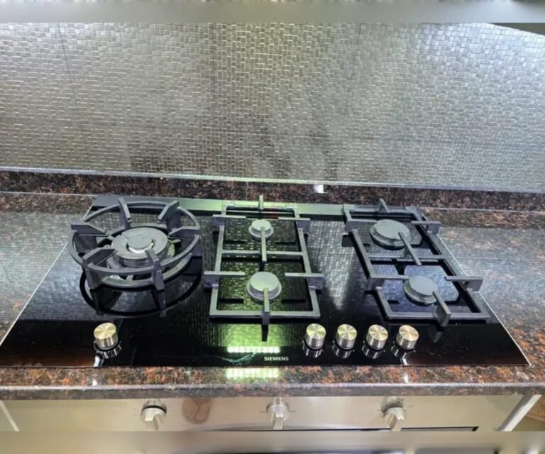 Integrated Gas Cooktop 3