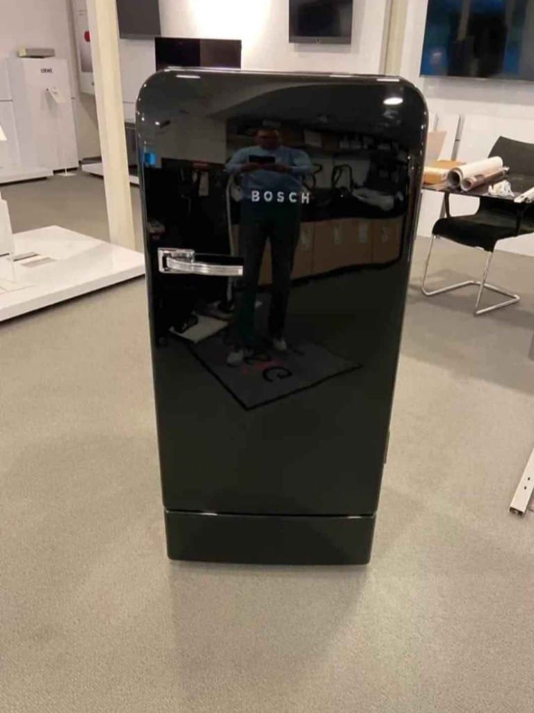 Retro Style Fridge​ 2