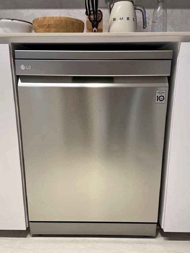 Touch + WiFi Dishwasher 2