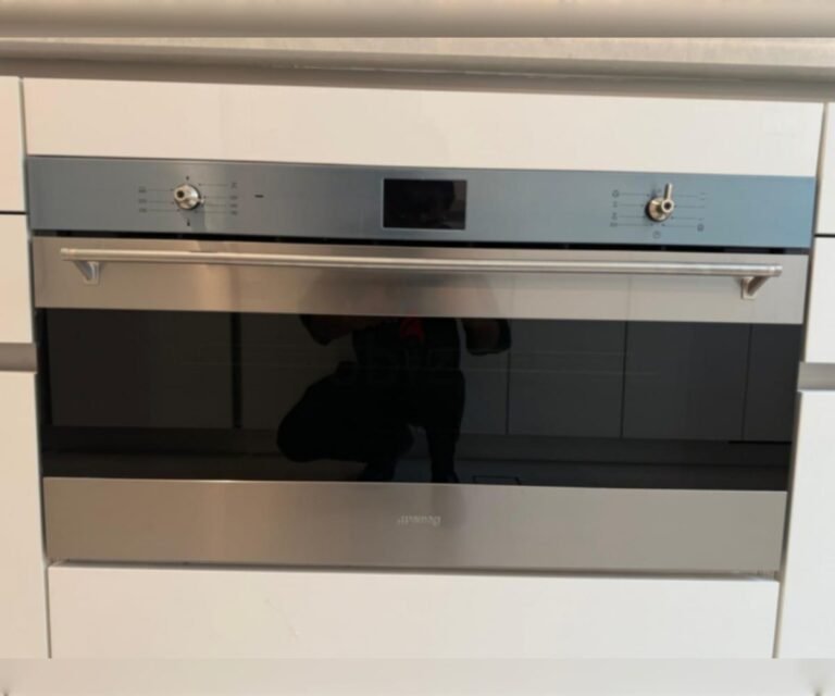 90cm Electric Microwave​ 1​