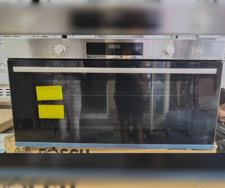 90cm Electric Microwave 4