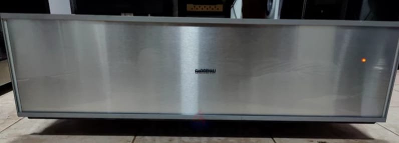 Built-in warming drawer 2